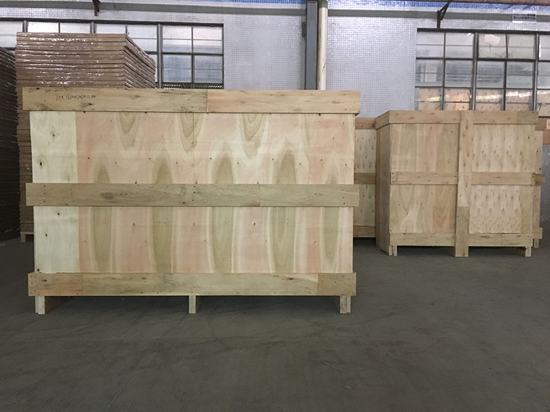 Closed Plywood Crate Package