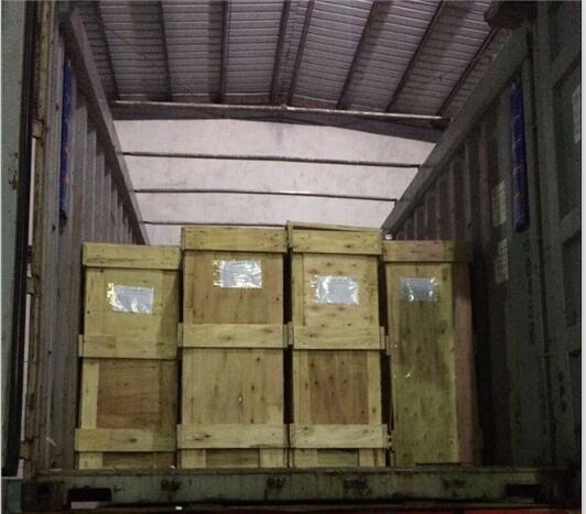 Closed Plywood Crate Loading